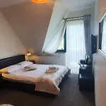 Gosciniec Na Brzyzku 3*