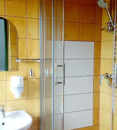 Bed & Breakfast Gosciniec Na Brzyzku 3*